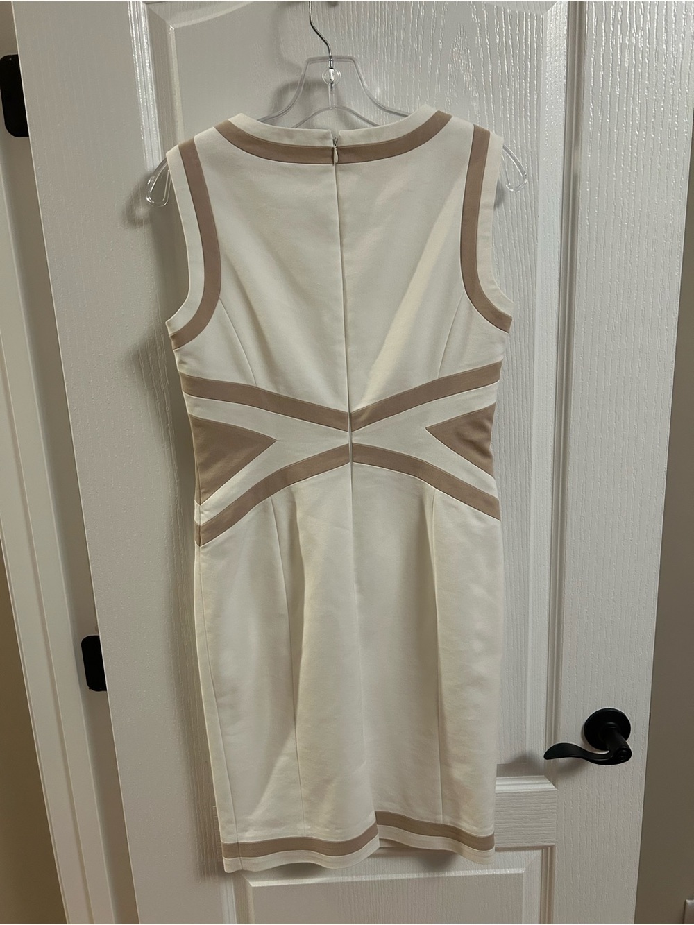 ANTONIO MELANI Ivory Sheath Dress with Taupe Trim - Picture 4 of 4